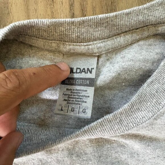 Grey “Salt Bae” Graphic Tee – Meme Style - Picture 5 of 7